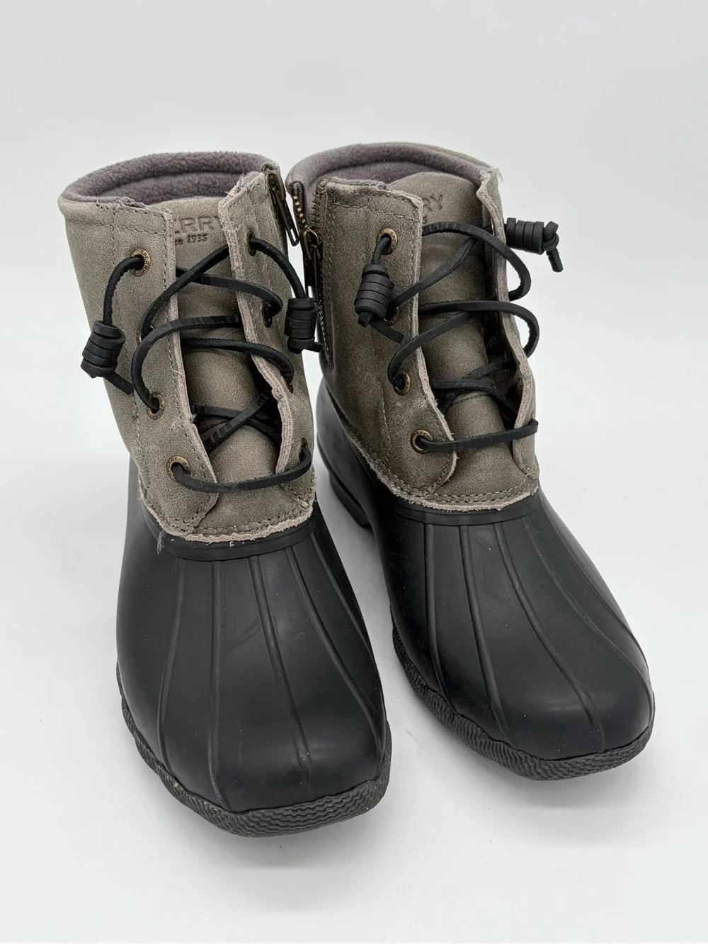 Sperry Women's Two-Tone Gray and Black Duck Boots
